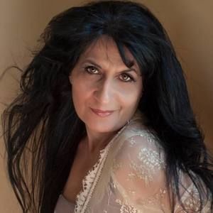 Meet your Posher, Sophia